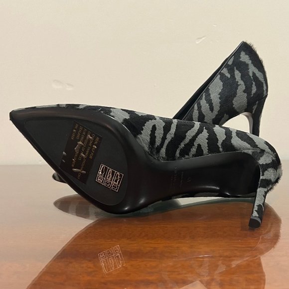 NIB Michael Kors Collection Gretel Tiger Calf Hair Pump - Picture 14 of 16